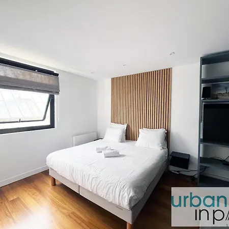 Urban Flat 168 - Spacious 1-bedroom In Appartamento